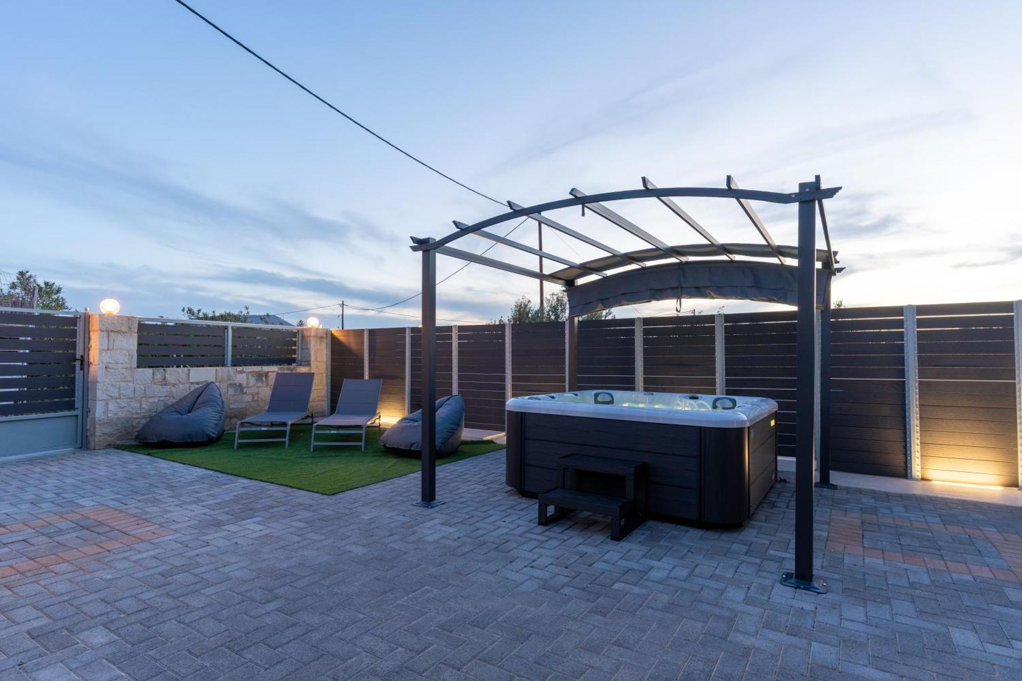Md Near The W Bbq And Private Parking *